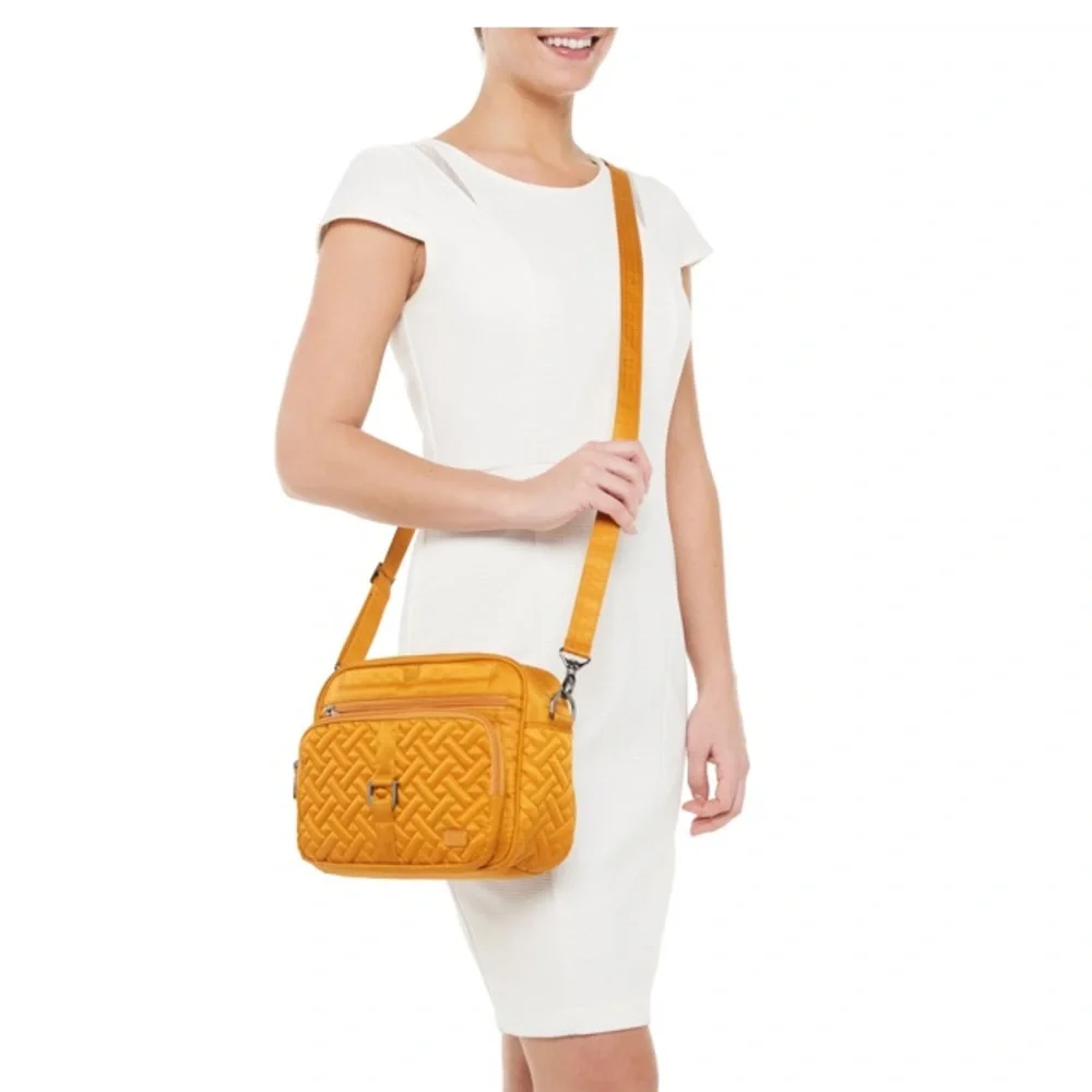 NEW! Cute “lug” Gray Quilted Crossbody Bag - Picture 11 of 11